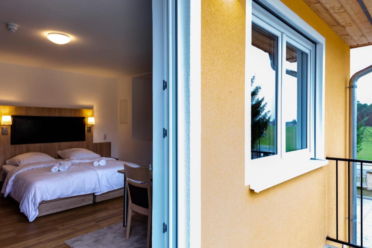 Motel Zur Dachsbaude Wandlitz Exterior foto